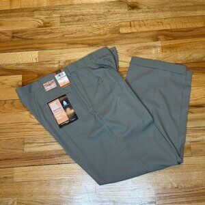 Haggar Pants Men Mynx Gabardine 38 X 30 Khaki Smart Fiber Pleated Pleat Cuff NWT